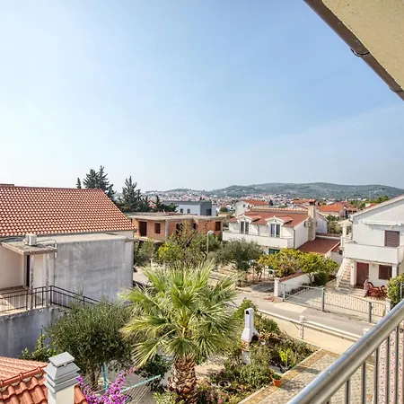 Appartement With Parking Space - 6178 Vodice
