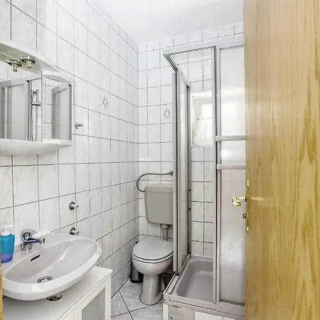 With Parking Space - 6178 Appartement Vodice