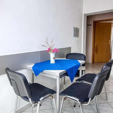 With Parking Space - 6178 Vodice