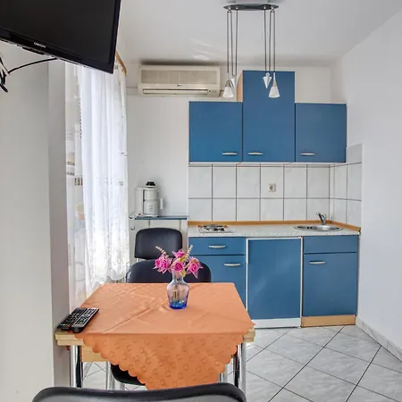 With Parking Space - 6178 * Vodice