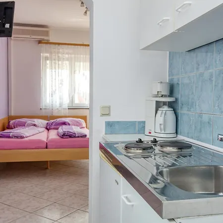 Appartement With Parking Space - 6178