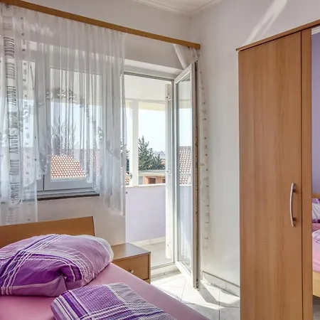 Appartement With Parking Space - 6178 Vodice