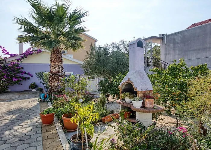 With Parking Space - 6178 Vodice