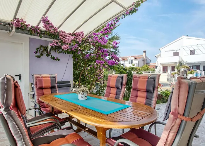 With Parking Space - 6178 Appartamento Vodice