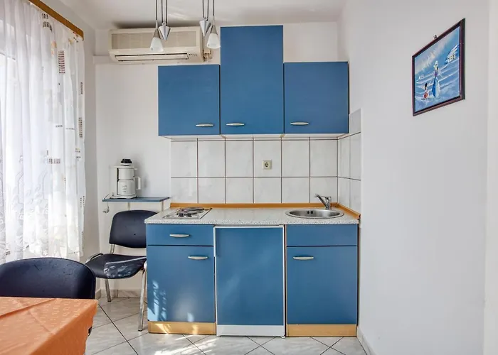 Appartamento With Parking Space - 6178