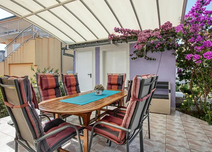 With Parking Space - 6178 Vodice